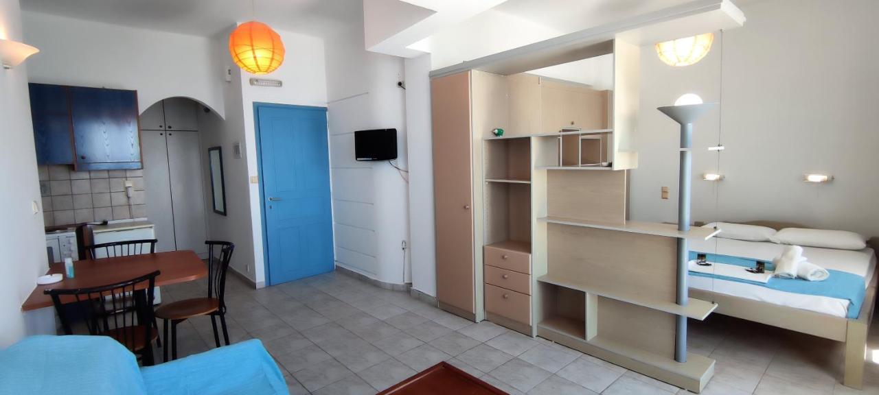Splash Apartments Makrýgialos Eksteriør billede